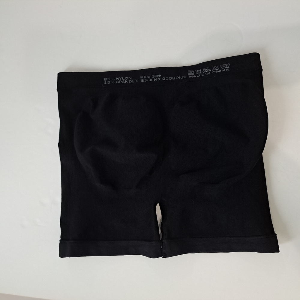 Emily Johnson Compression Short - Picture 3 of 10